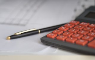 Осигуряване на чуждестранно физическо лице, което е собственик и управител на ЕООД
